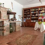 Poggio Del Pero *