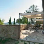 Poggio Del Pero Gospodarstwo agroturystyczne *